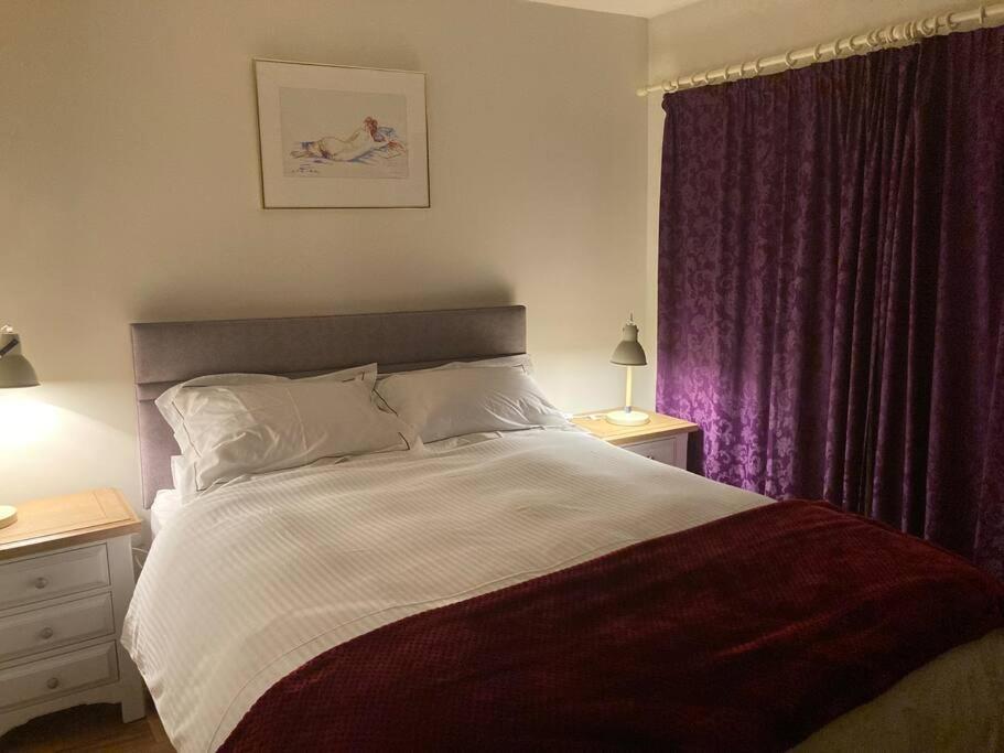 2 Quay Road, Killala. Stunning Sea Front Cottage מראה חיצוני תמונה