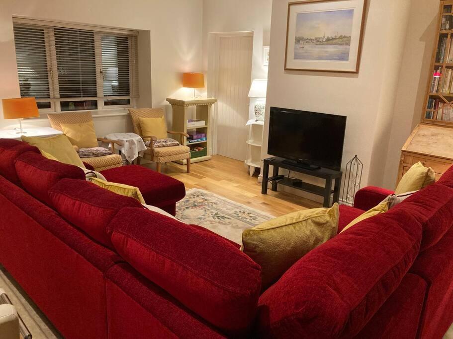 2 Quay Road, Killala. Stunning Sea Front Cottage מראה חיצוני תמונה